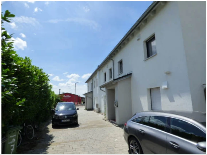 Mehrfamilienhaus in Schwandorf — Bild 3