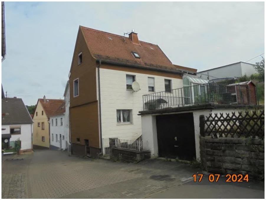 Zweifamilienhaus in Diedelkopf — Bild 2