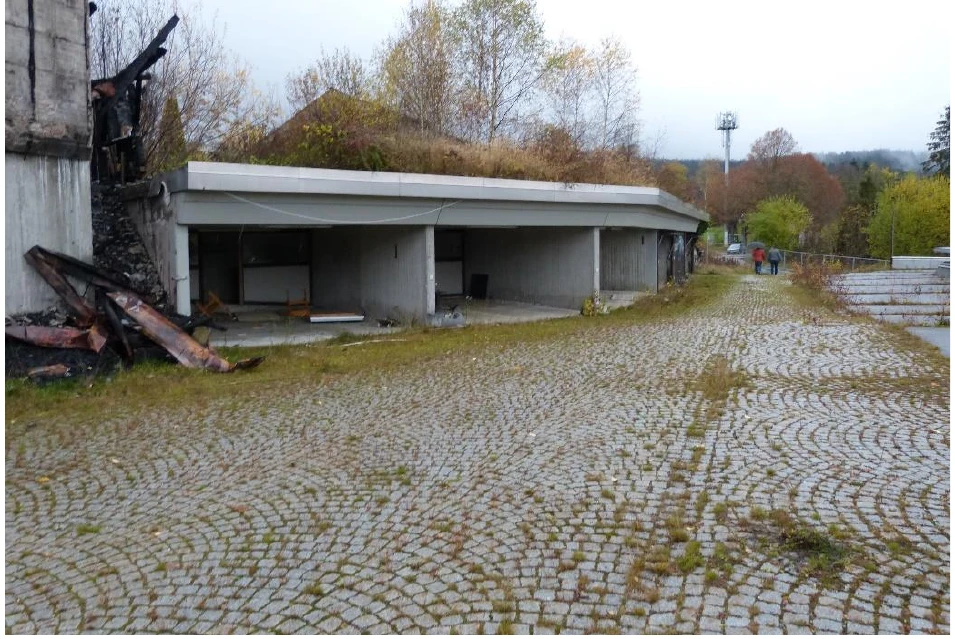 ehemalige Hotelanlage und unbebaute Grundstücke in Bischofsmais — Bild 3