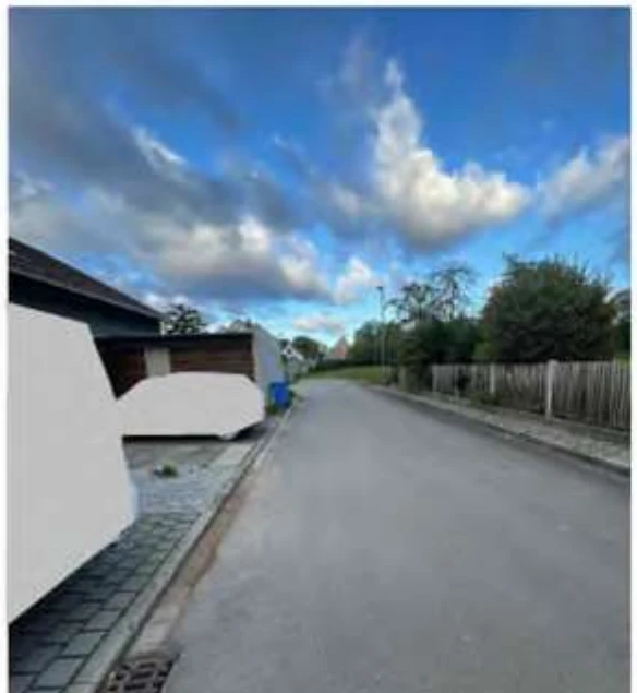 Einfamilienhaus mit integrierter Büroeinheit und Garage in Erlangen — Bild 3