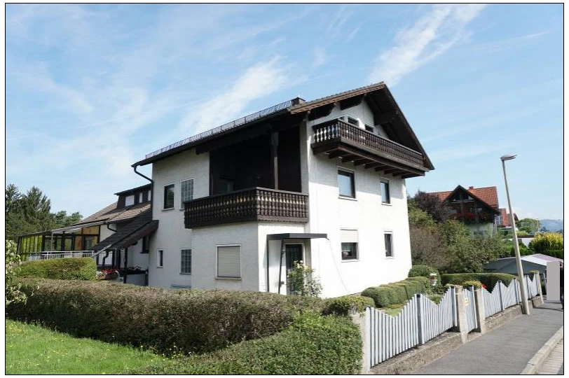 Ein- bis Zweifamilienwohnhaus in Neustadt b. Coburg