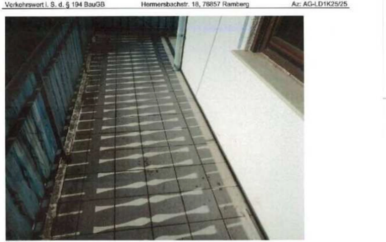 Zweifamilienhaus, Garage in Ramberg — Bild 2