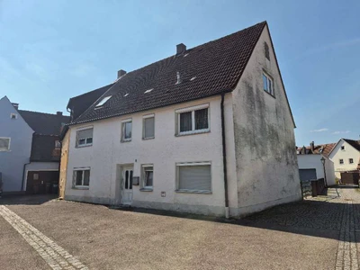 Einfamilienhaus, Garage in Wassertrüdingen