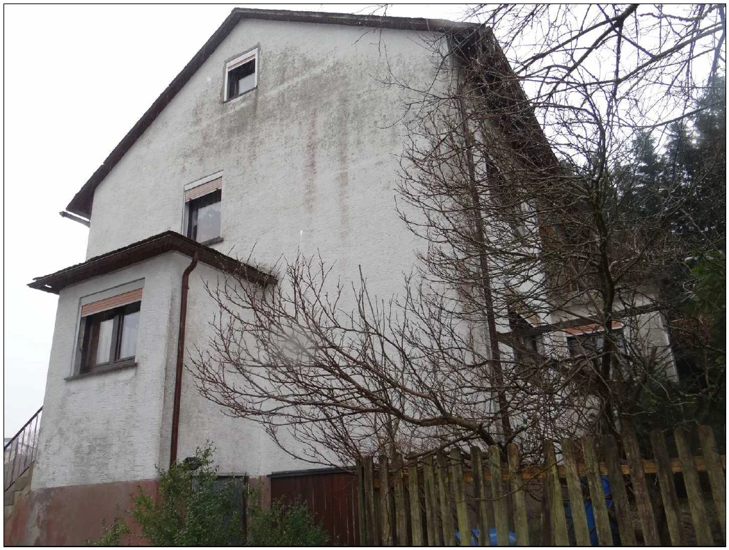 Einfamilienhaus mit Garage in Steinbach a. Wald — Bild 2