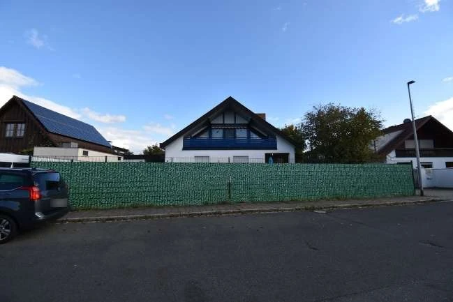 Einfamilienhaus, Garage in Baiersdorf — Bild 3
