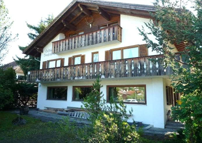 unbebautes Grundstück, Wohn-/Geschäftshaus in Mittenwald