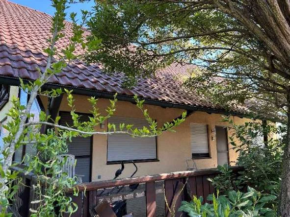 Einfamilienhaus mit Einliegerwohnung & Doppelgarage in Schierling — Bild 2