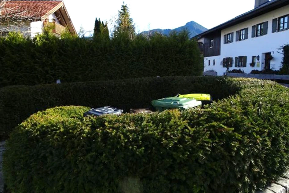 Mehrfamilienhaus und Garage in Lenggries — Bild 2