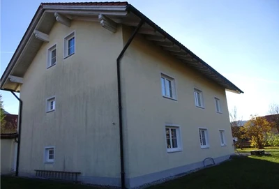 Mehrfamilienhaus und Garage in Lenggries