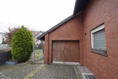 Zweifamilienhaus, Garage in Unna