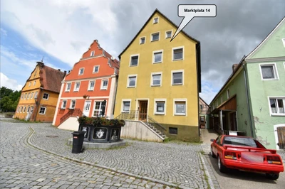Einfamilienhaus, Garage in Weiltingen