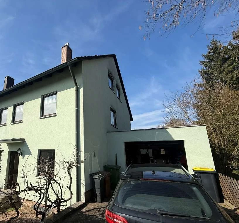 Doppelhaushälfte, Garage in Cadolzburg