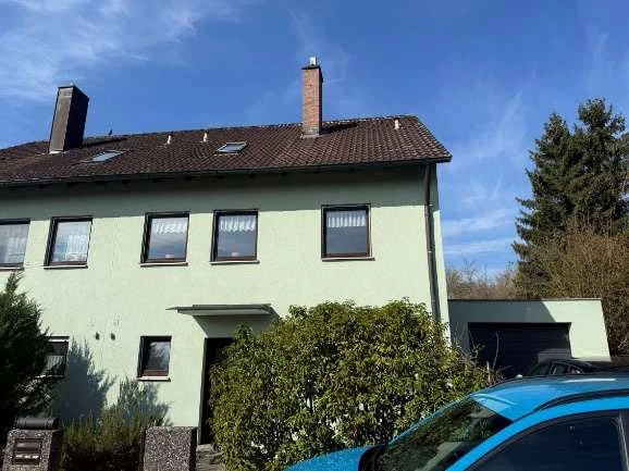 Doppelhaushälfte, Garage in Cadolzburg — Bild 3