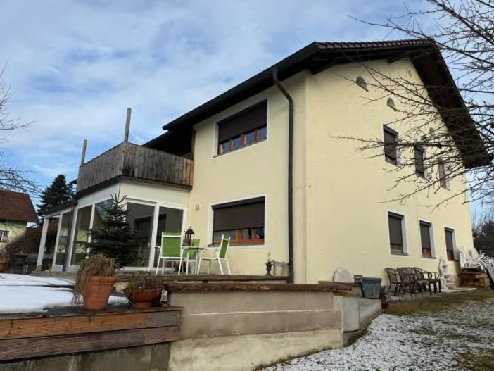Mehrfamilienhaus in Ering — Bild 2