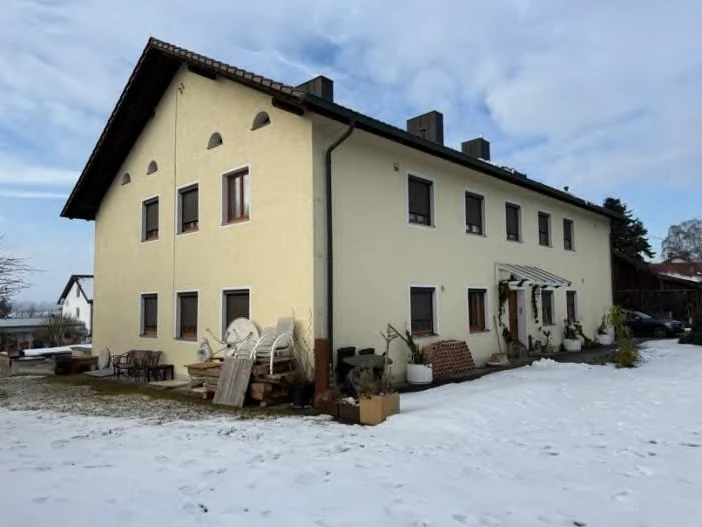 Mehrfamilienhaus in Ering