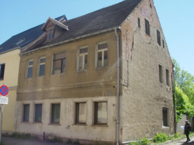Mehrfamilienhaus, zweigeschossig in Calbe — Bild 2