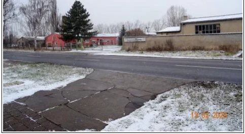 gewerblich genutztes Grundstück in Schwarz — Bild 2