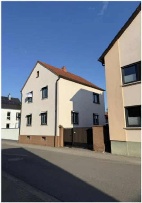 Einfamilienhaus in Lingenfeld — Bild 2