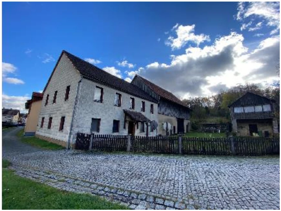 Wohnhaus inkl. Anbau u. Nebengebäude in Königsfeld — Bild 3