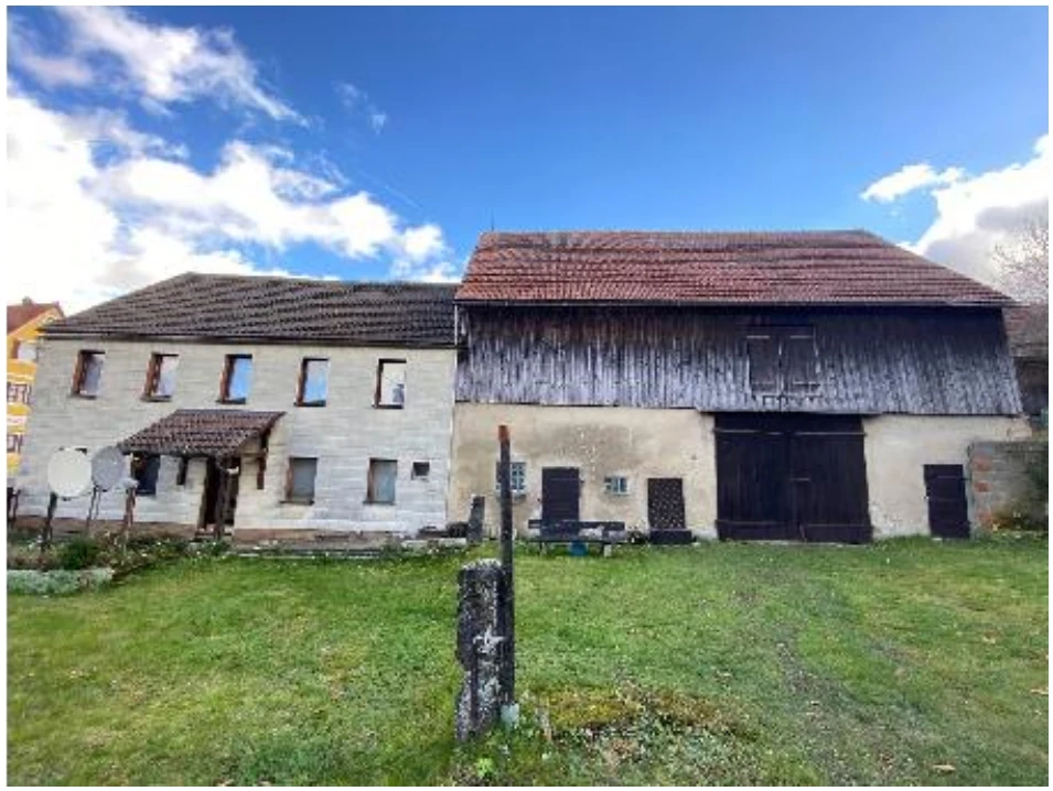 Wohnhaus inkl. Anbau u. Nebengebäude in Königsfeld — Bild 2