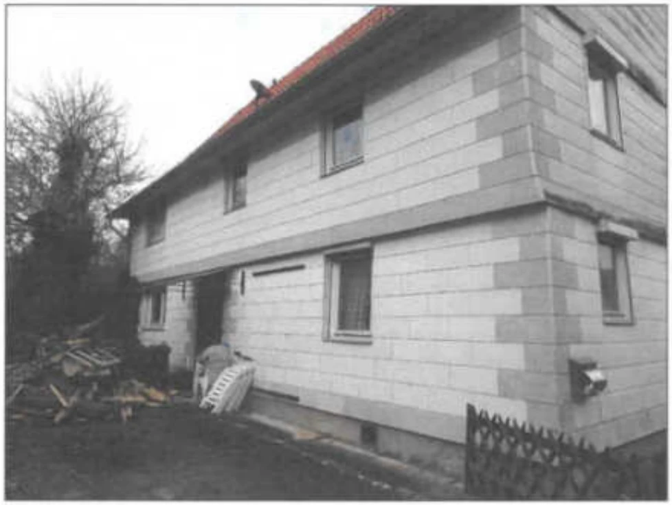 Zweifamilienhaus, Garage, und Werkstattgebäude in Eschwege — Bild 2