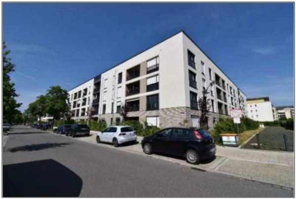 Eigentumswohnung (3 bis 4 Zimmer), Kfz-Stellplatz (Tiefgarage) in Nürnberg — Bild 3