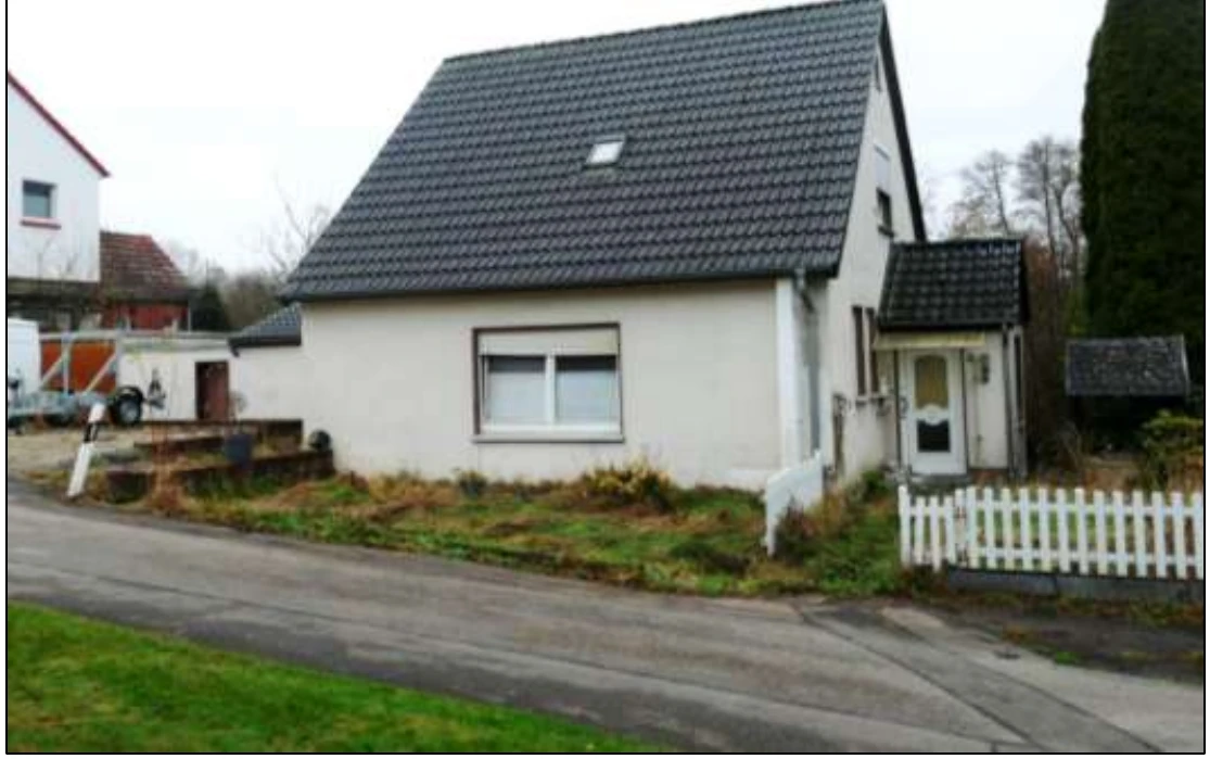 Garage, Einfamilienhaus in Bad Oeynhausen — Bild 2