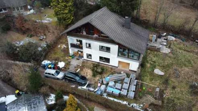 Einfamilienhaus, Garage, und Wintergarten in Hessisch-Lichtenau