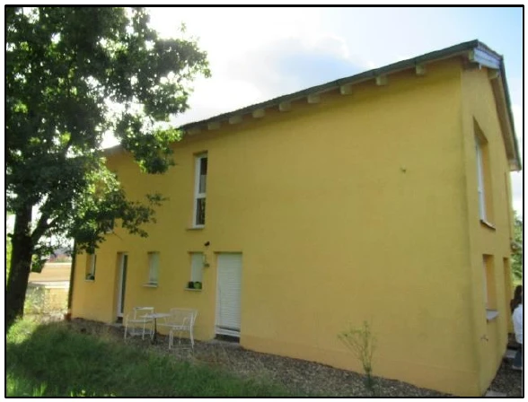 Wohnhaus, Garage, Carport in Ebern — Bild 2
