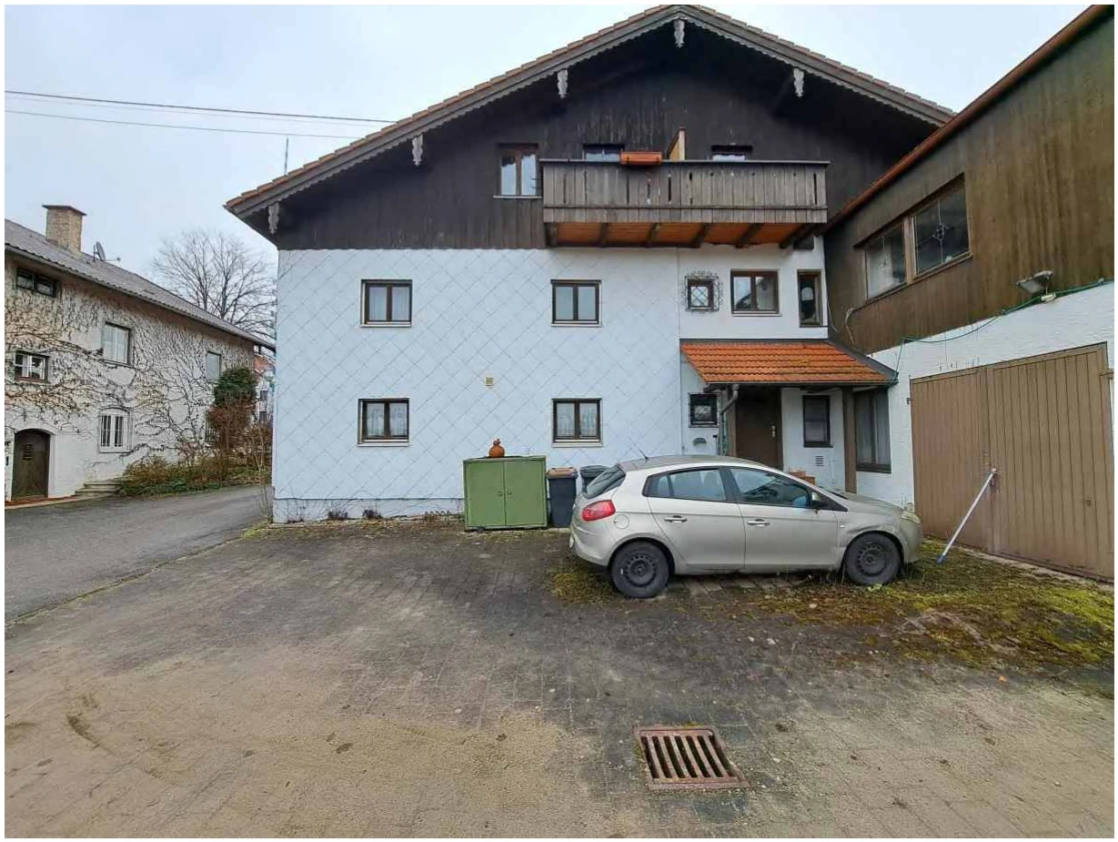 Wohn-/Geschäftshaus in Isen