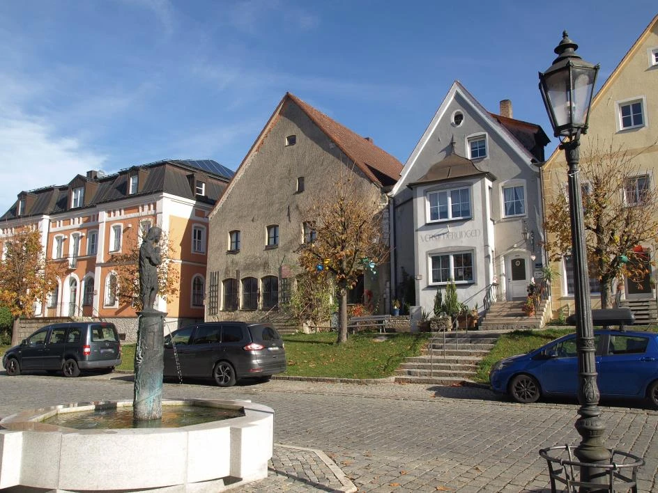 Wohn-/Geschäftshaus in Velburg — Bild 2