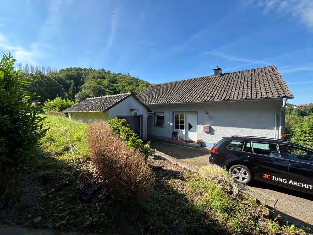 Garage, Einfamilienhaus in Altena (Westf.) — Bild 3