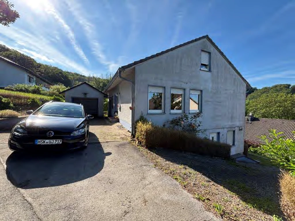 Garage, Einfamilienhaus in Altena (Westf.) — Bild 2