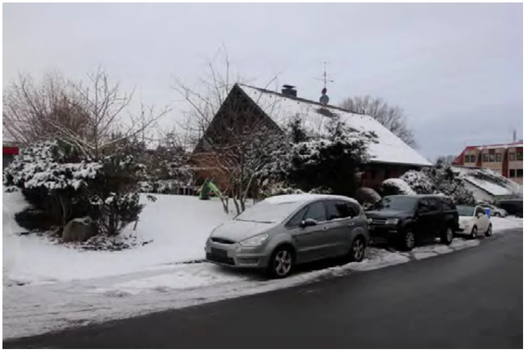 gewerblich genutztes Grundstück, Kfz-Stellplatz, Garage, Einfamilienhaus in Haan — Bild 2
