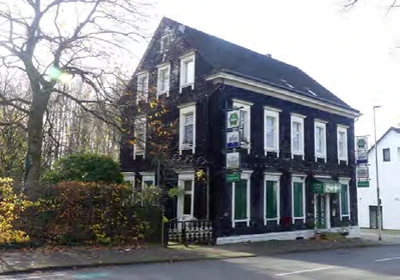 Wohn-/Geschäftshaus in Solingen