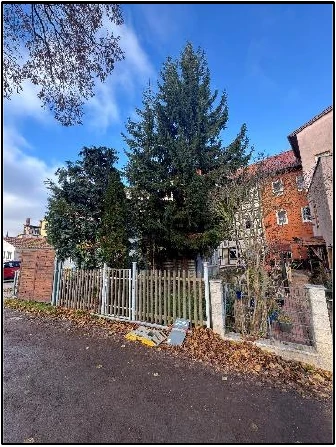 Mehrfamilienhaus in Mühlhausen — Bild 2