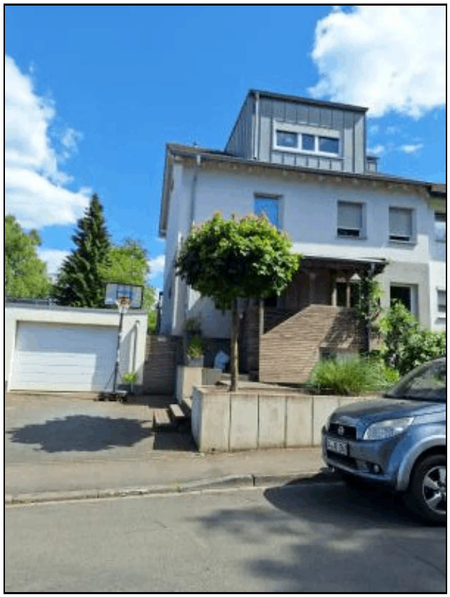 Garage, Einfamilienhaus, Doppelhaushälfte in Solingen — Bild 2