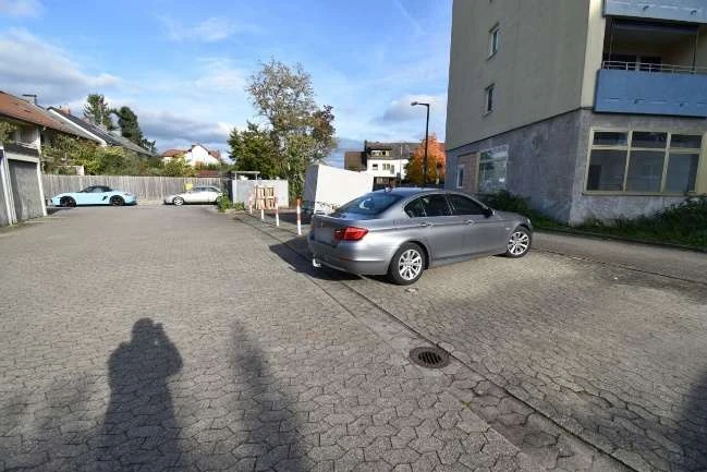 Kfz-Stellplatz in Wendelstein — Bild 2