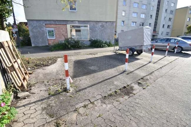 Kfz-Stellplatz in Wendelstein — Bild 3
