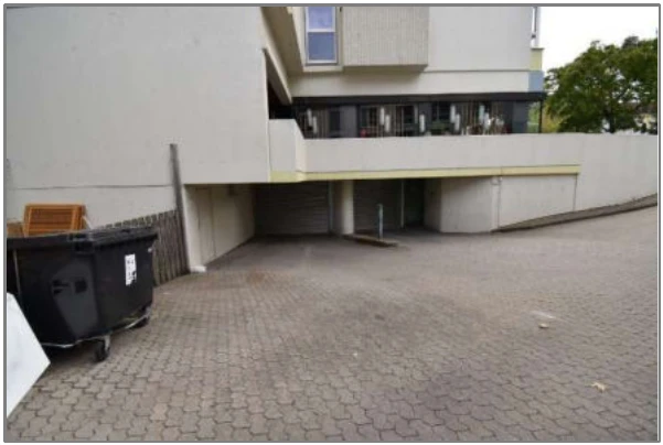 Eigentumswohnung (3 bis 4 Zimmer), Kfz-Stellplatz (Tiefgarage) in Nürnberg — Bild 2