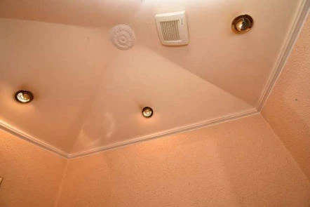 Vierfamilienhaus mit zwei Doppelgaragen in Nürnberg — Bild 3