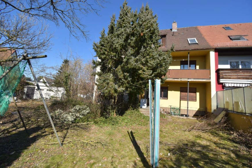 Mehrfamilienhaus, Garage, Dreifamilienhaus (Reiheneckhaus), Doppelgarage in Nürnberg — Bild 2