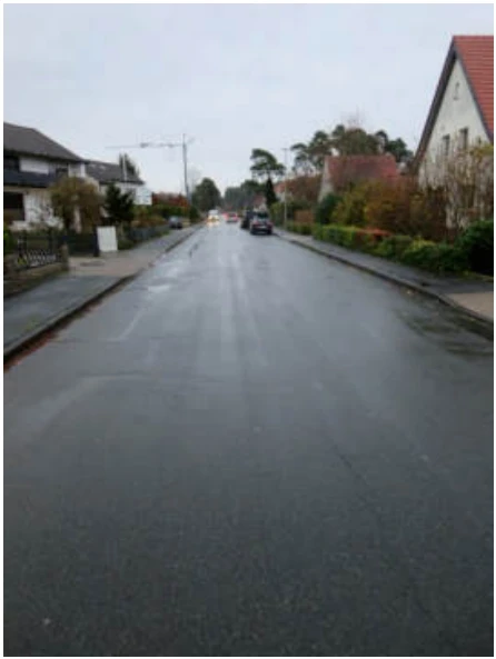 Einfamilienhaus mit Praxisräumen in  — Bild 2