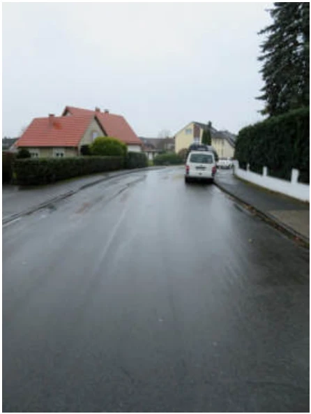 Einfamilienhaus mit Praxisräumen in  — Bild 3