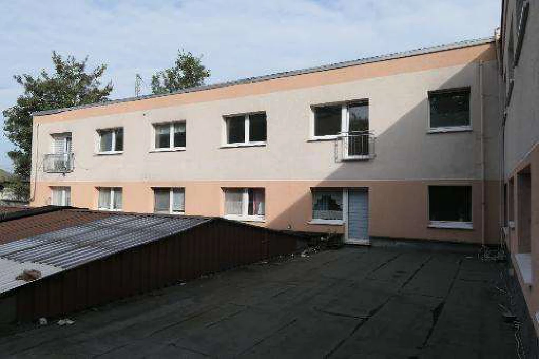 Mehrfamilienhaus, Kfz-Stellplatz, Gewerbeeinheit (z.B. Laden, Büro), Garage in Herne — Bild 2