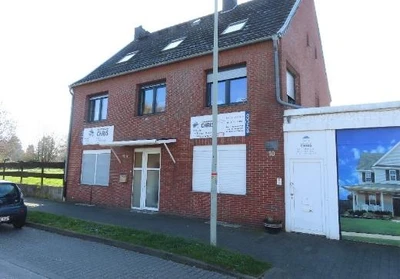 Wohn-/Geschäftshaus, Garage in Aldenhoven