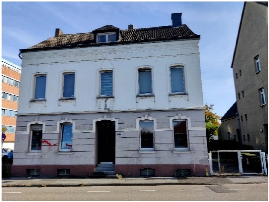 Mehrfamilienhaus, Garage in Mülheim an der Ruhr — Bild 2