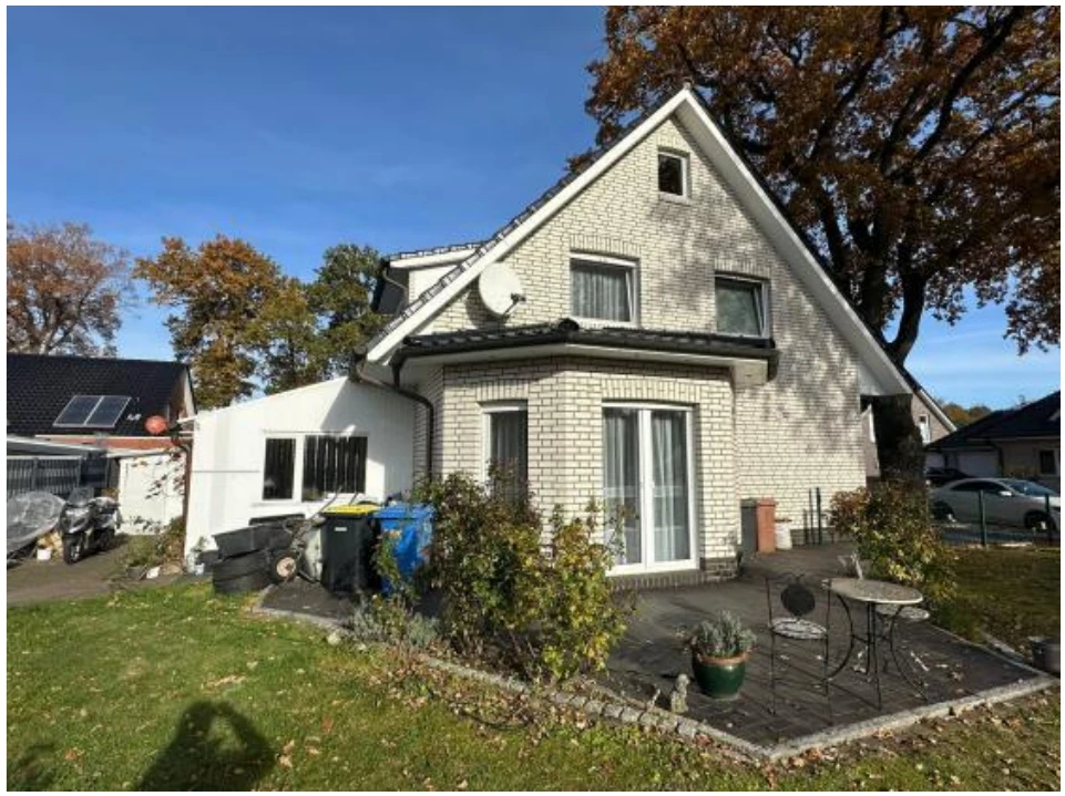 Einfamilienhaus mit Nebengebäude in Lathen — Bild 2