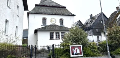 Wohn-/Geschäftshaus in Eschenburg