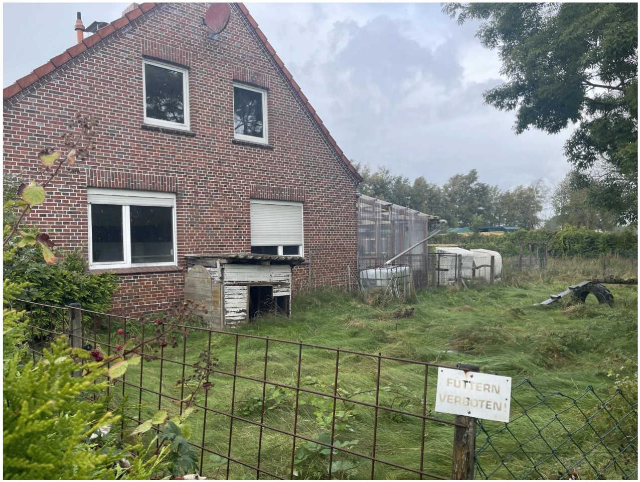 Fehnhaus mit Wohnteil und Scheune in Großefehn — Bild 2